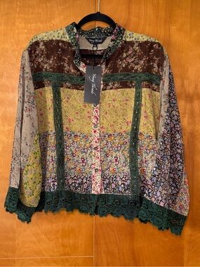 NWT YOUNG THREADS Women's Boho Floral Patchwork Button-Down Shirt - size XL